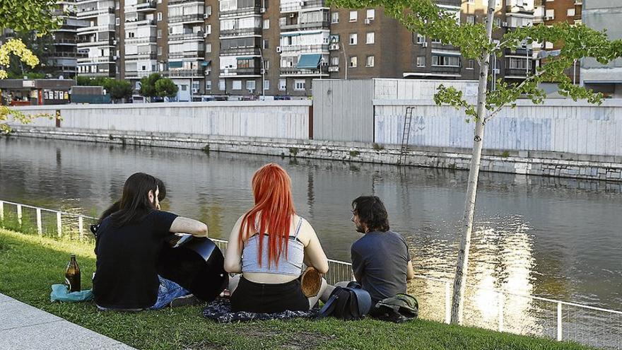 Reclaman medidas para ayudar a la emancipación de los jóvenes