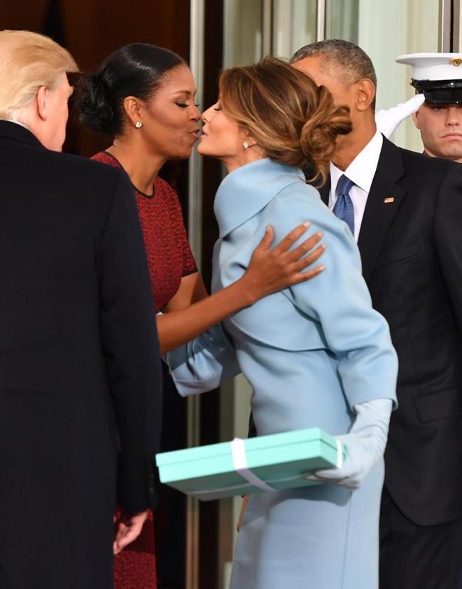 Melania Trump y un regalo de Tiffany´s para Michelle Obama