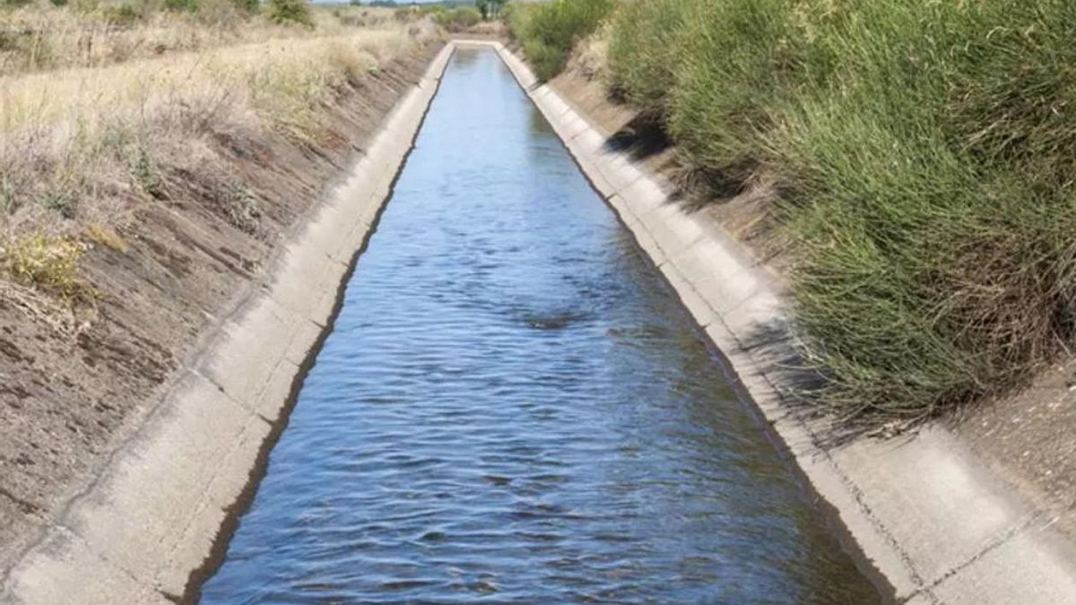 Canal de riego.