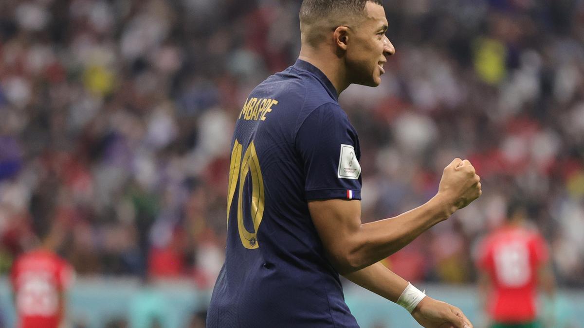 Mbappé celebra la victoria de Francia ante Marruecos