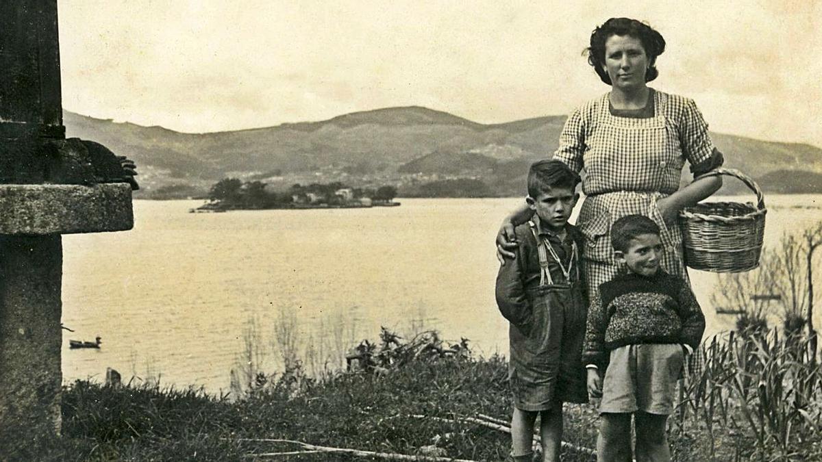 Peregrina López Ochoa “Gina a Baldiña”. Unha das fotografías que compoñen a exposición en memoria das mulleres solidarias da illa de San Simón que se inaugurará o venres 23 de abril.   | // FDV