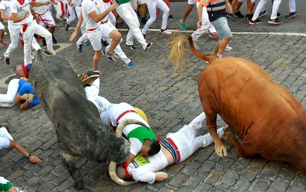 Tercer encierro de San Fermín 2018 con los toros de la ganadería Cebada Gago