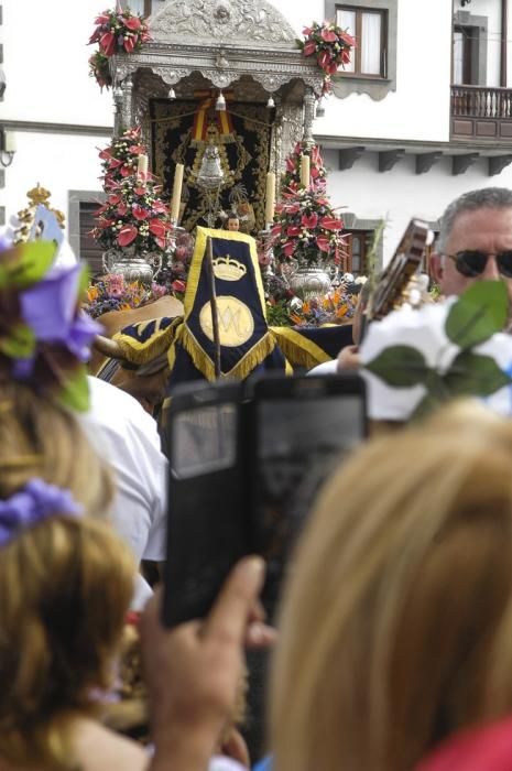 ROMERIA ROCIERA Y OFRENDA A LA VIRGEN