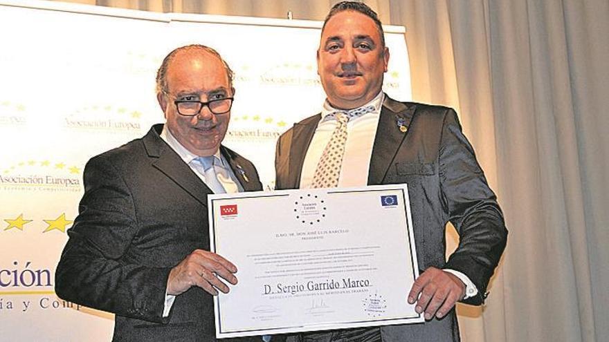 Barón d’Alba, medalla de oro al mérito en el trabajo