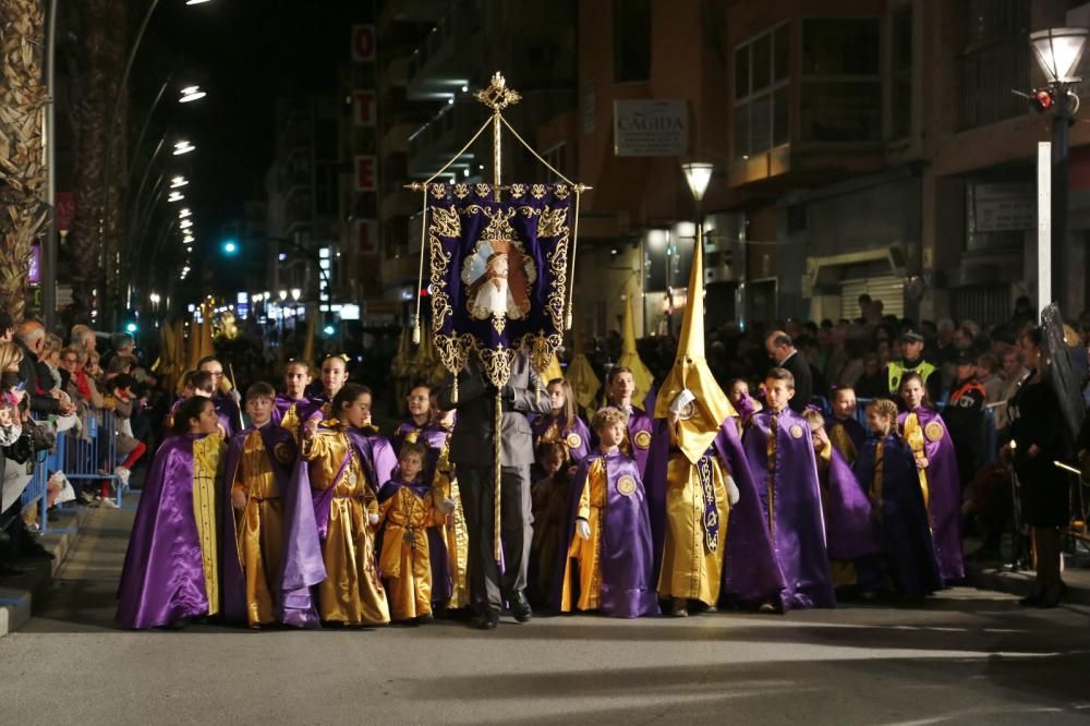 La Esperanza y el Cristo de la Caída protagonizaron el Encuentro en la Vía Doloresa de la Semana Santa de Torrevieja