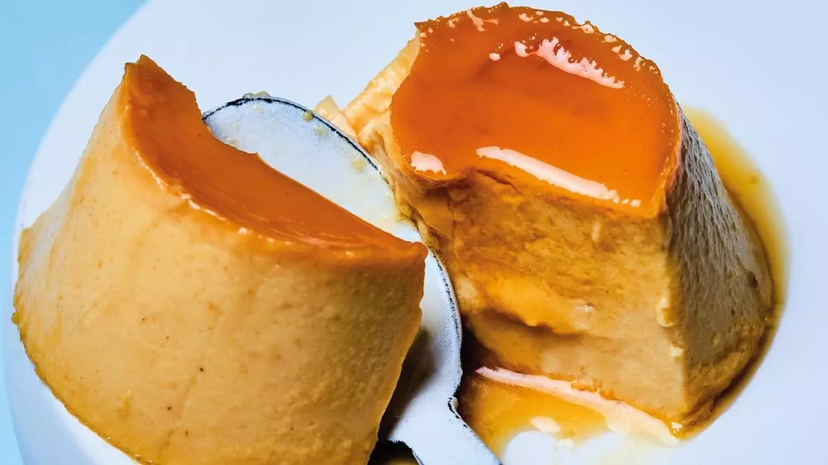 Así hacen un flan de turrón Jordi Roca y sus sobrinos Marc y Martí