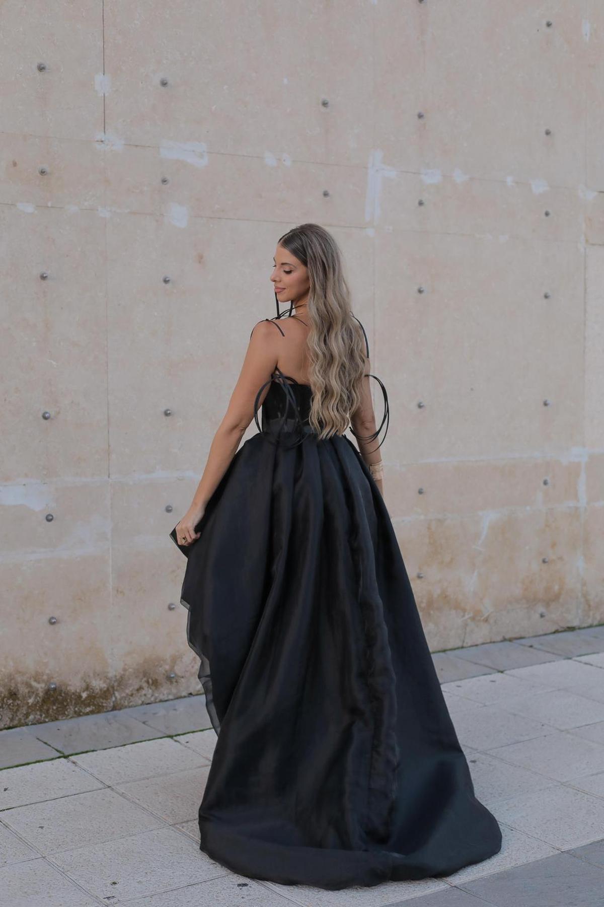 @laurimathteacher, vestida de la diseñadora murciana De la Cierva y Nicolás