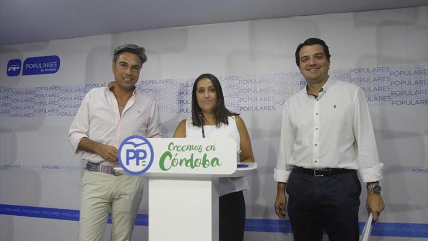 El PP defiende su aportación al municipalismo y critica al PSOE