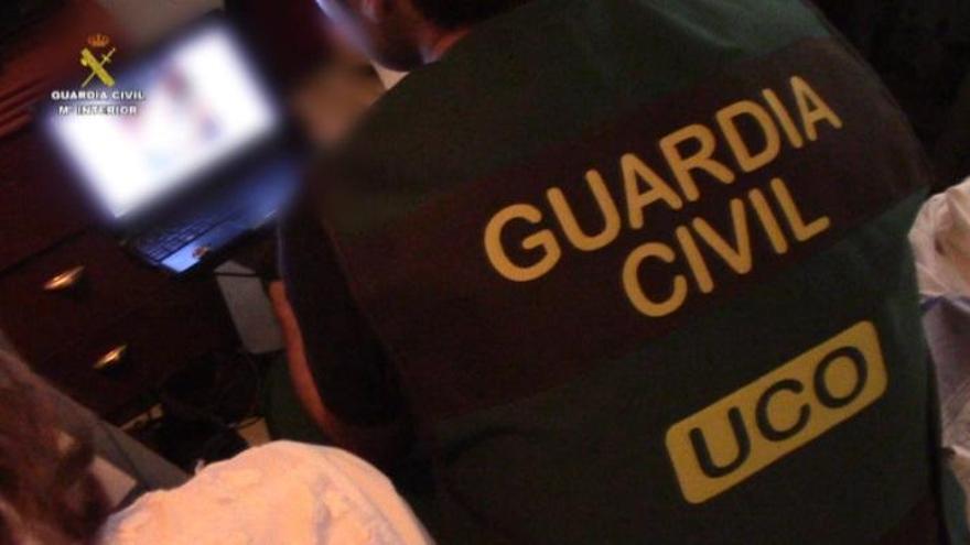 Foto de archivo de operaciones contra pornografía infantil de la Guardia Civil