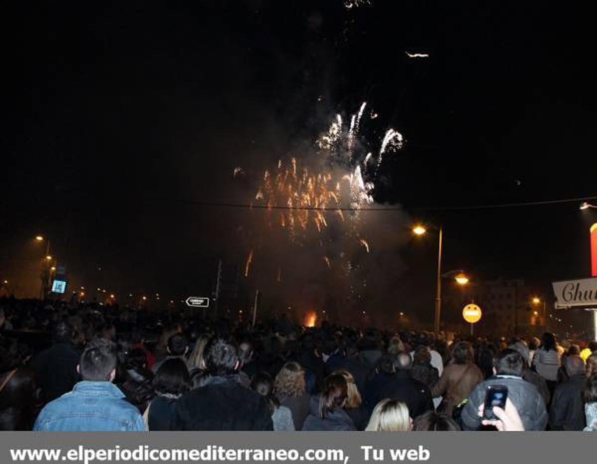 Galería de fotos: La Nit del Foc ilumina el cielo de Burriana