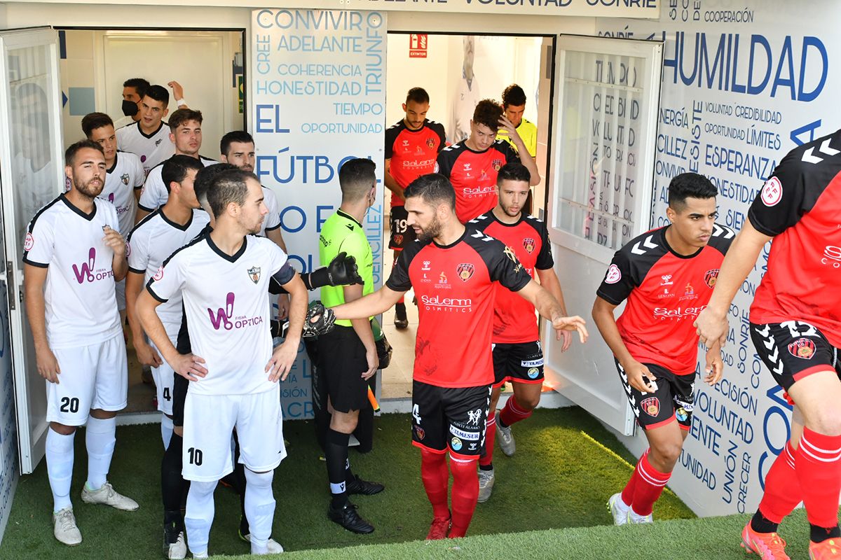 El Pozoblanco logra su primera victoria de la liga en el derbi ante el Salerm Puente Genil