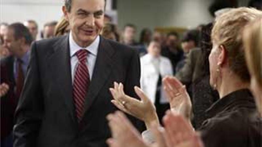 Zapatero promete más ayudas directas a los hogares para mejorar el ahorro energético