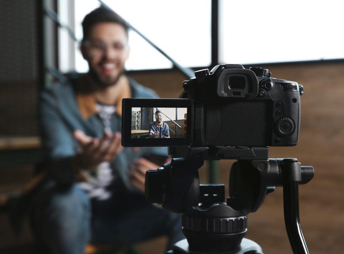 Competència augmenta la vigilància sobre els vídeos d’‘influencers’