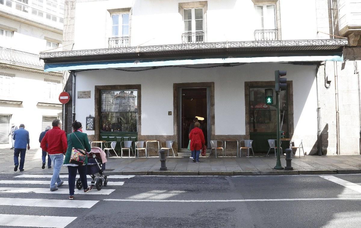 Fachada del Derby, café de Santiago reconvertido en cervecería.