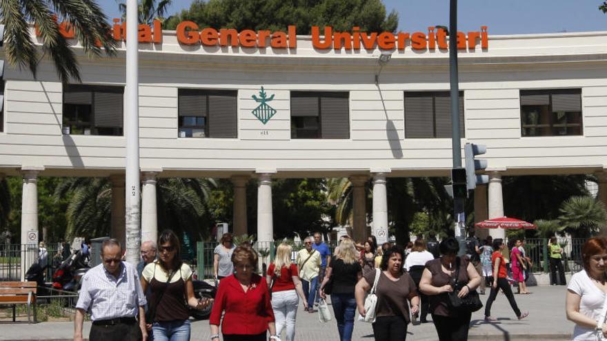 Denuncian que el Hospital General tiene menos enfermeras que las que debería en la UCI