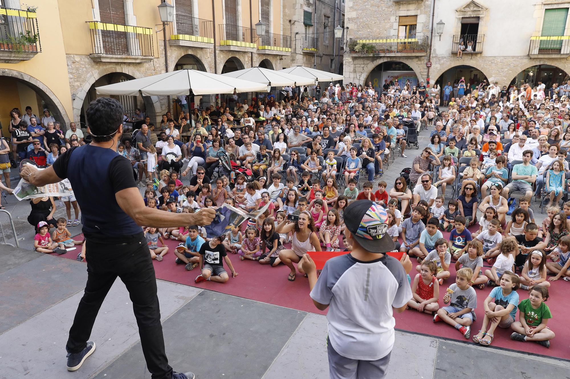 El Fimag torna al carrer i ho celebra a l’engròs