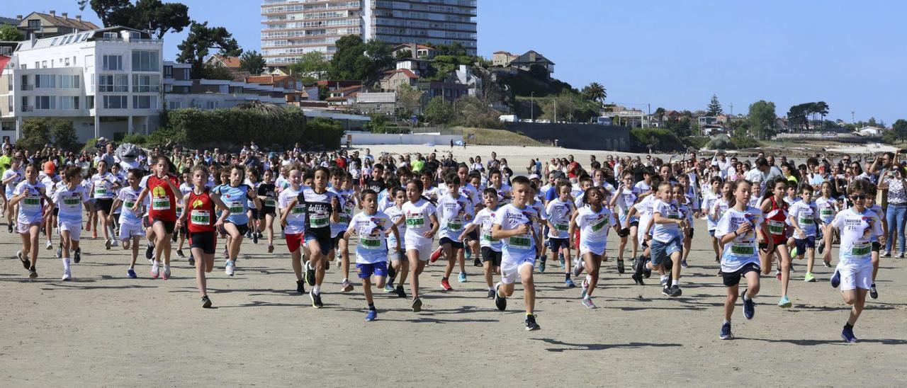 Salida de categorías inferiores de la carrera de Samil.