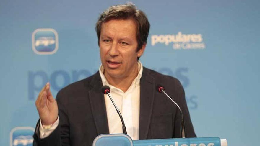 Carlos Floriano arremete en Cáceres contra el PSOE y Artur Mas