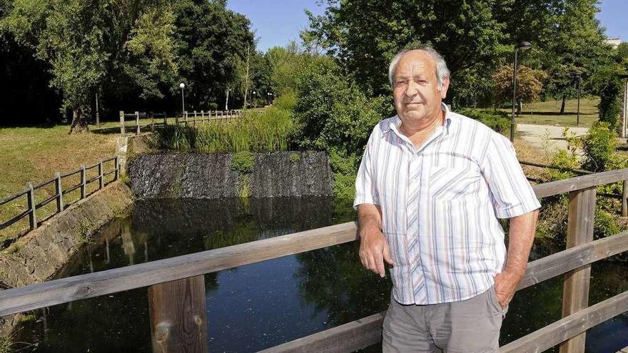 Ramón Rodríguez, Moncho Nela, en una reciente visita realizada al Paseo do Pontiñas. // Bernabé/Javier Lalín