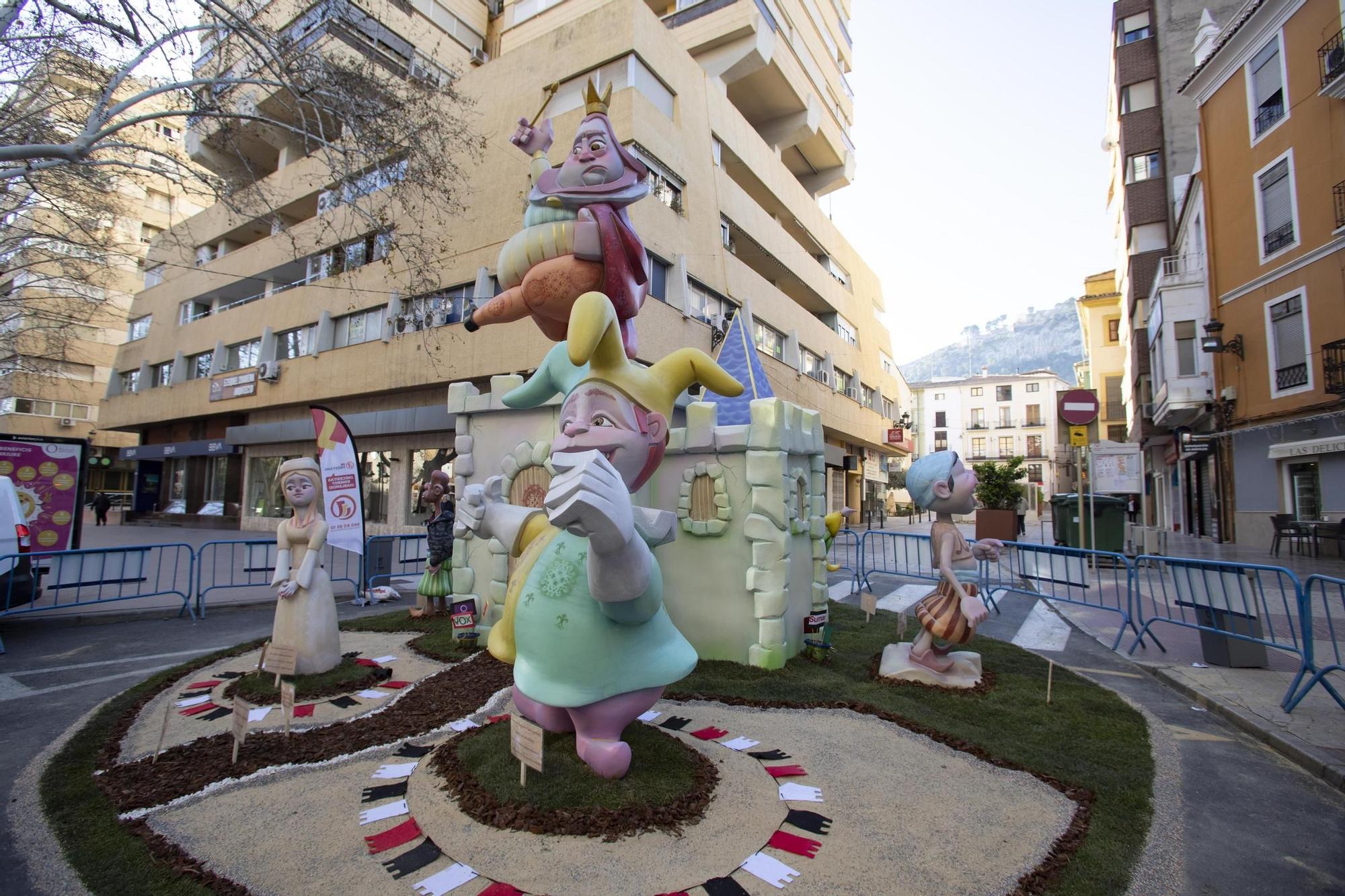 Así son las Fallas de las 19 comisiones de Xàtiva