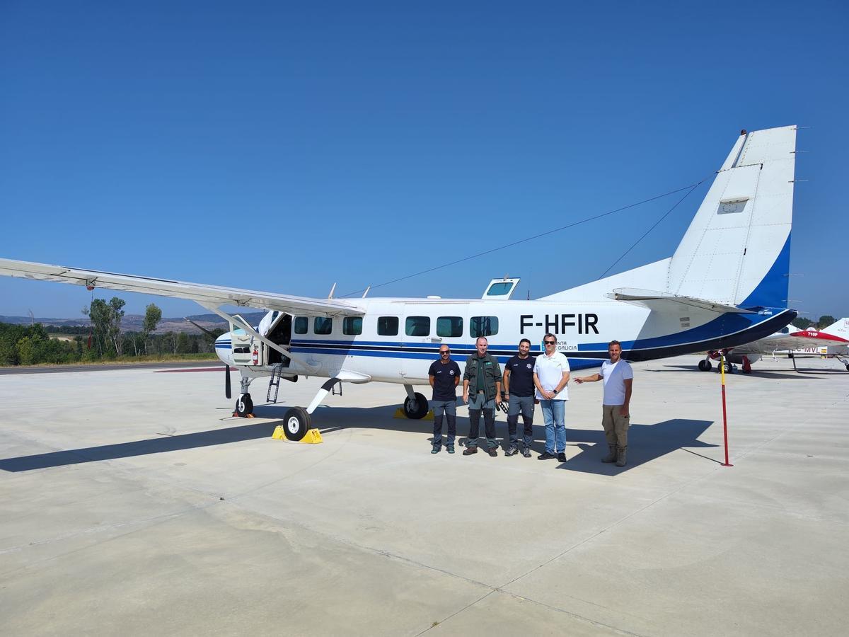 El director xeral visitó la base transfronteriza de Verín-Oímbra, donde opera el nuevo avión de coordinación.