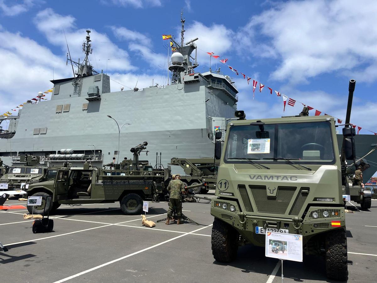 Instante de la exhibición en la Base Naval a puertas abiertas.