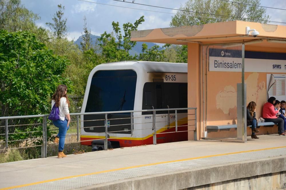 Se incendia un tren en la estación de Binissalem