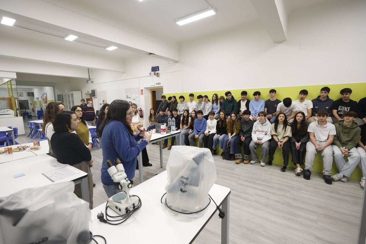 Nueve científicas despiertan vocaciones en el Colegio de La Inmaculada de Gijón