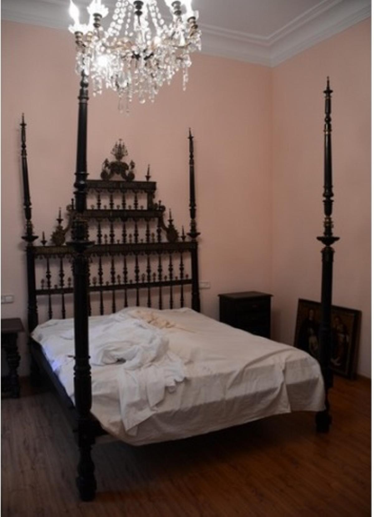 Cama doble estilo portugués