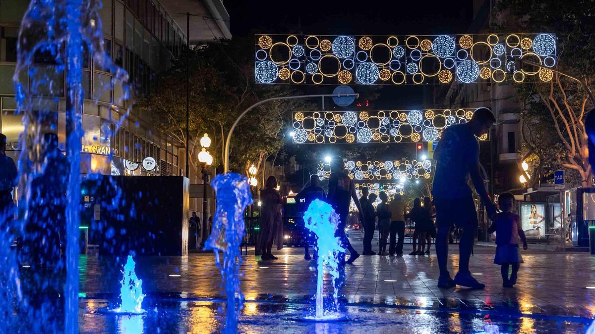 Así encendió Alicante las Hogueras en 2025