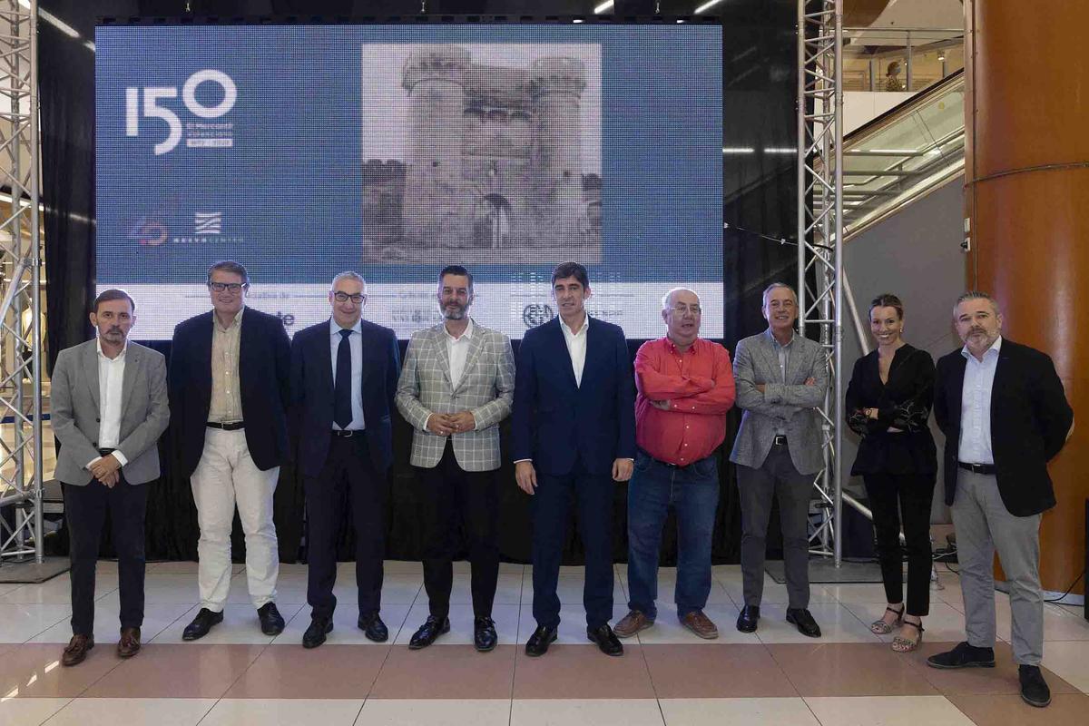 Inauguración en Nuevo Centro de la exposición del 150 aniversario de ...