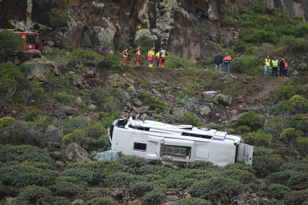 Una autobús se precipita en San Sebastián de La Gomera