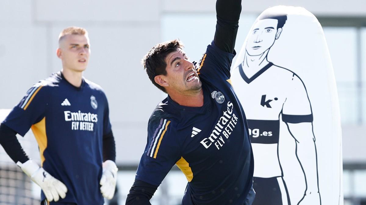 Courtois, en el entrenamiento del Madrid