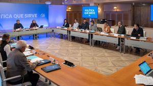 El ‘president’ Carlos Mazón acude a la cumbre de los barones del PP celebrada este fin de semana en Asturias, ayer.