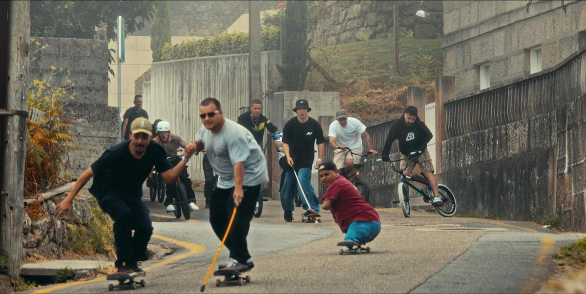 Los riders grabando el año pasado «La Bajada»