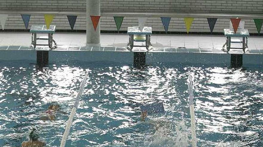 Castrillón abrirá el 8 de junio las preinscripciones para los cursos intensivos de natación