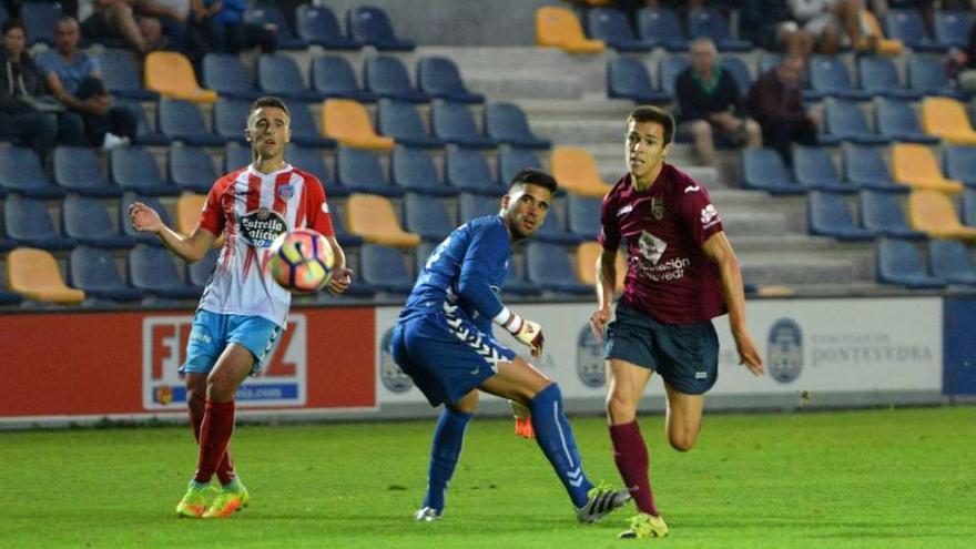 Miki anotó el tercer tanto granate hacia el final del choque para acercar a su equipo en el marcador . // Gustavo Santos