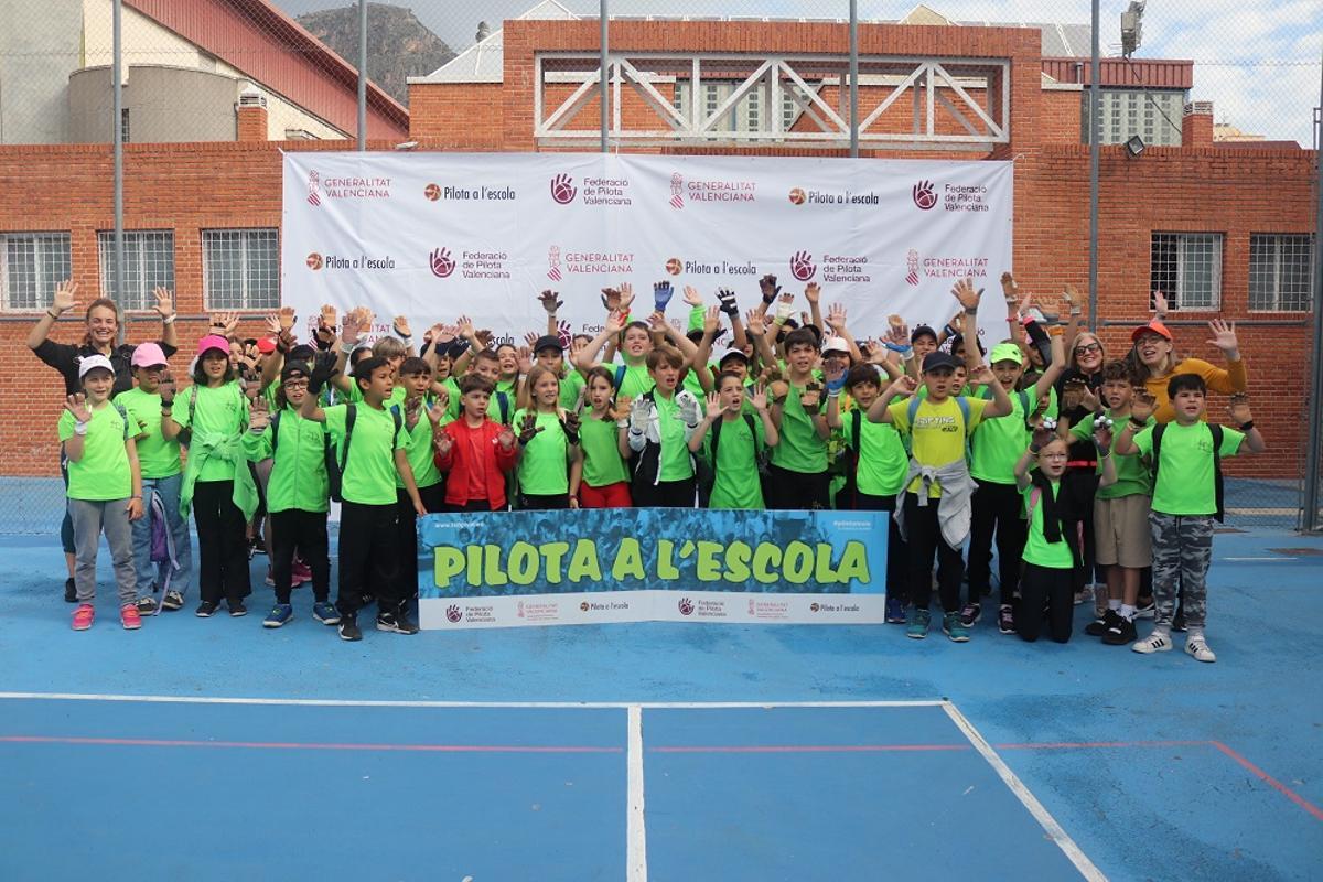 Escolars del centre Hort de Palau d'Oliva