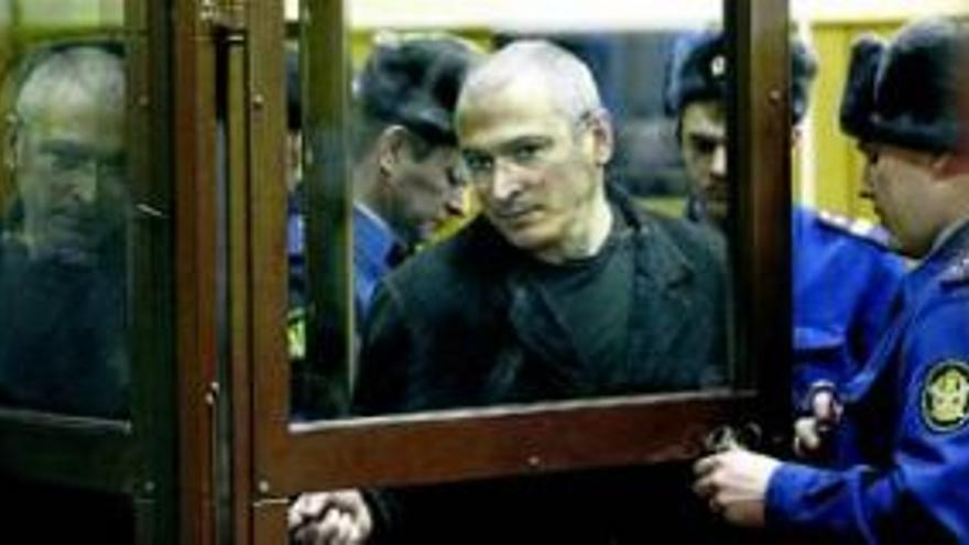 Rusia arremete contra las críticas extranjeras al juicio a Jodorkovski