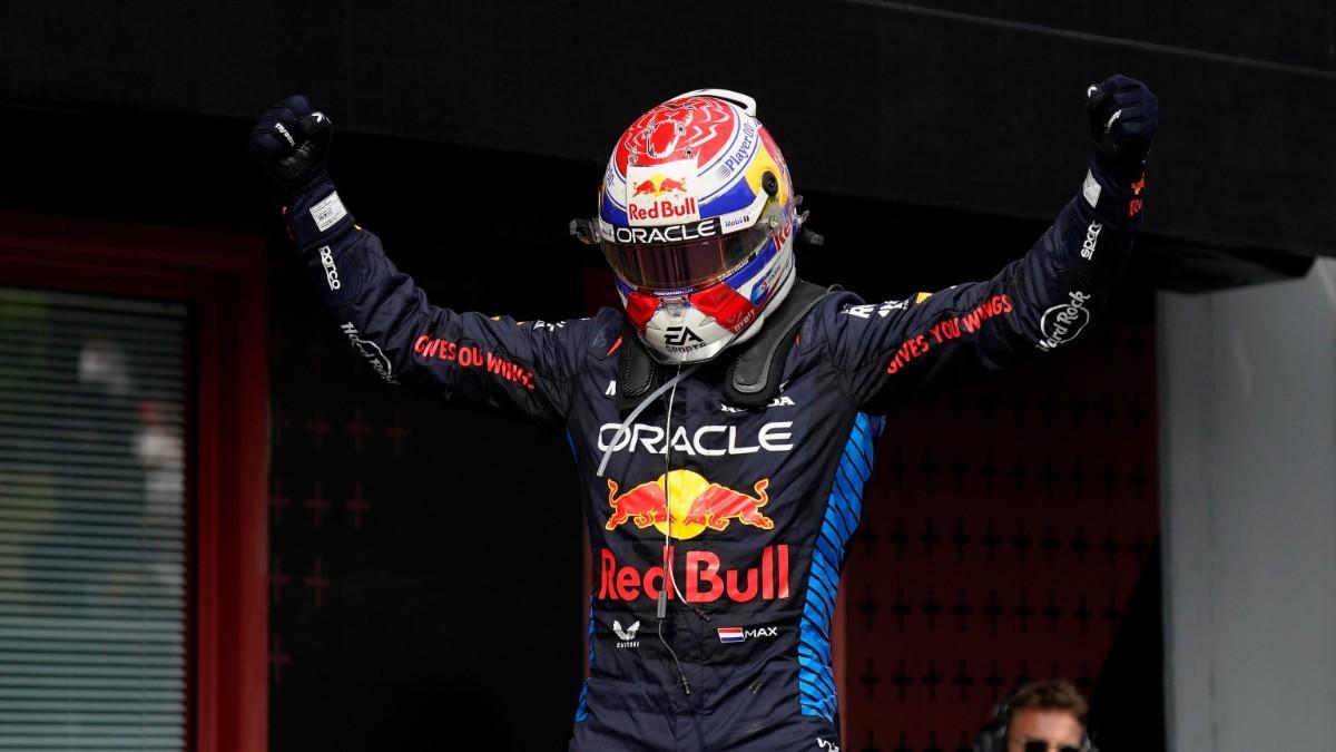 Verstappen celebra su victoria en Imola 2024