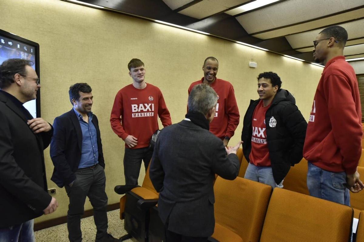 Imatges de la presentació de la refundació de la Fundació del Bàsquet Manresa