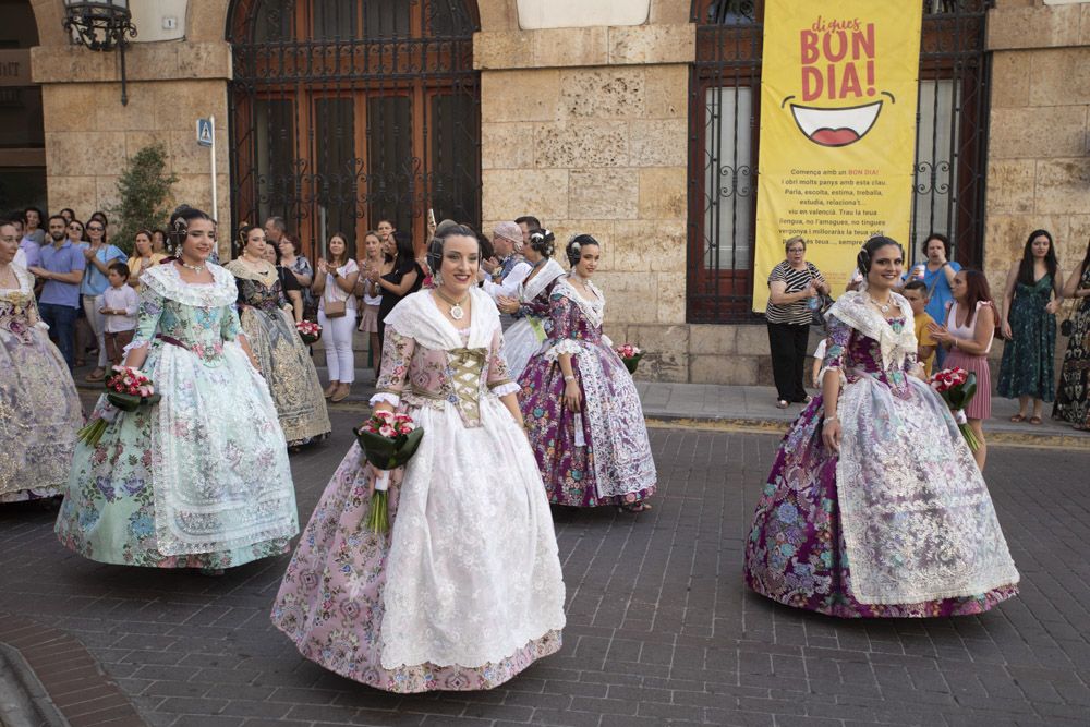 Claudia y Maite son proclamadas las nuevas Falleras Mayores de Sagunt.