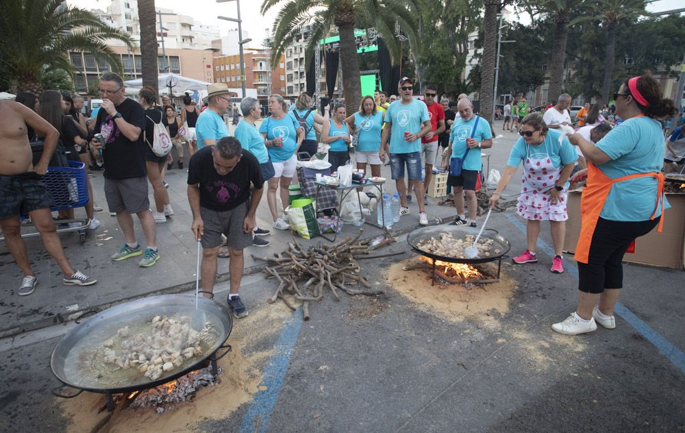 Fiestas de Sagunt. Las peñas en el tradicional concurso de paellas.