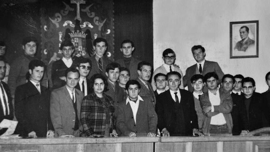 La puesta de largo del GIM en 1968; la primera expedición a los Picos de Europa; y la presentación del 50 aniversario.