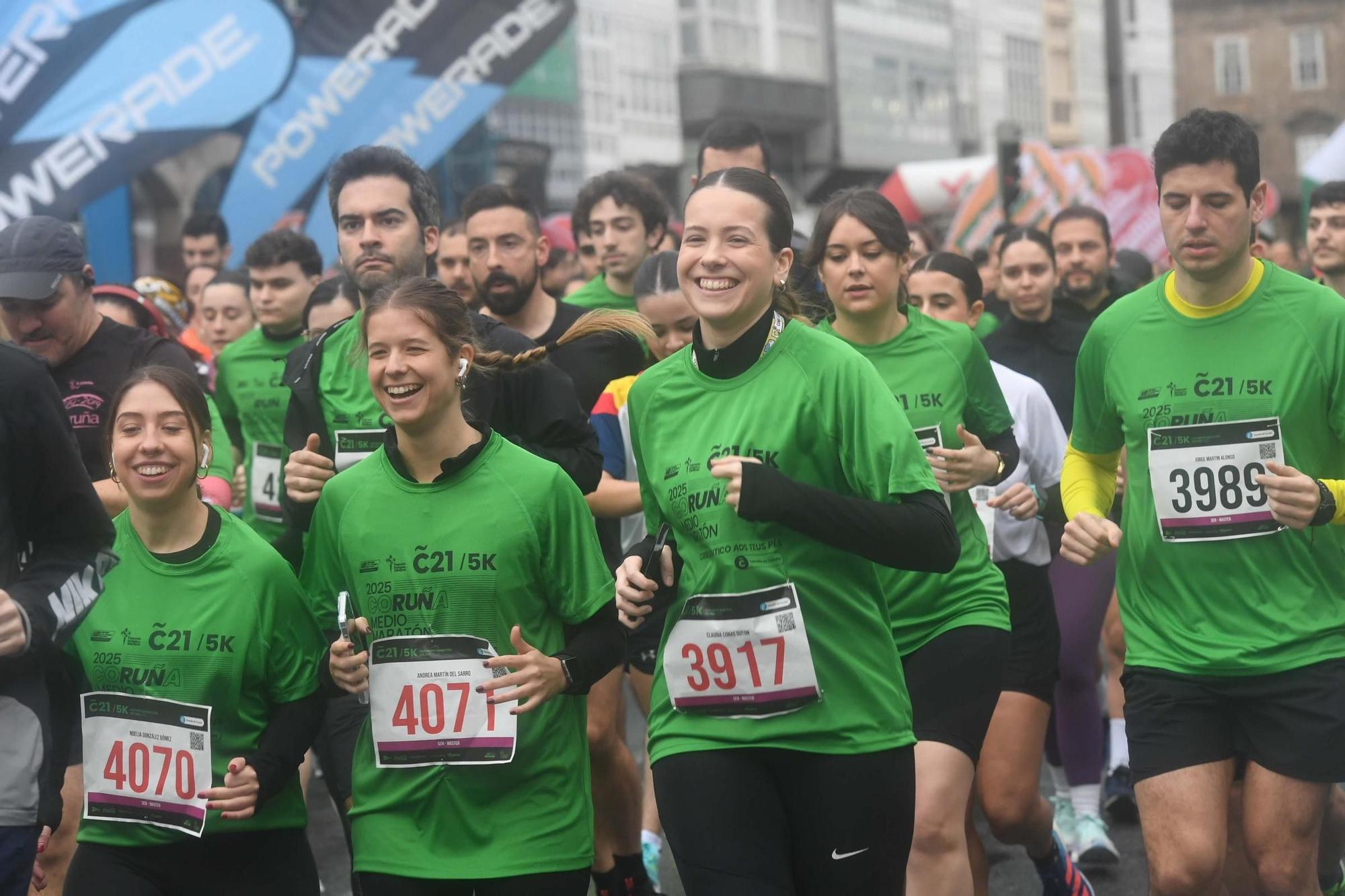Coruña 21: búscate en la galería de fotos de la carrera de medio maratón en A Coruña