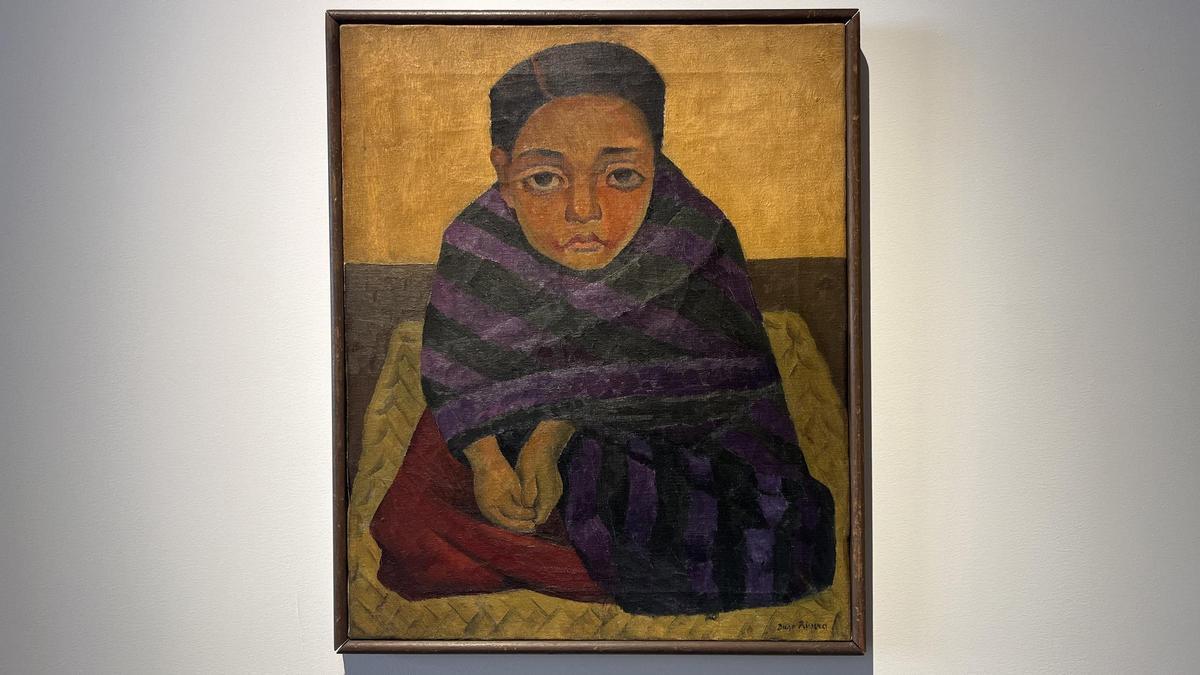 La obra 'Niña sentada con rebozo' (1929) del pintor Diego Rivera
