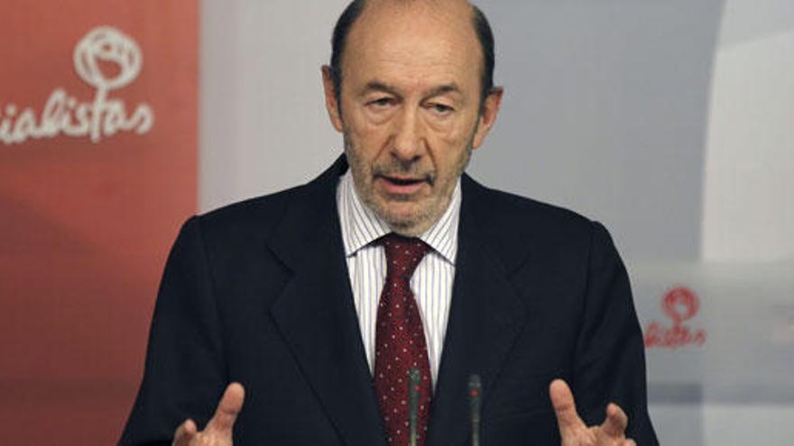 Rubalcaba durante la rueda de prensa