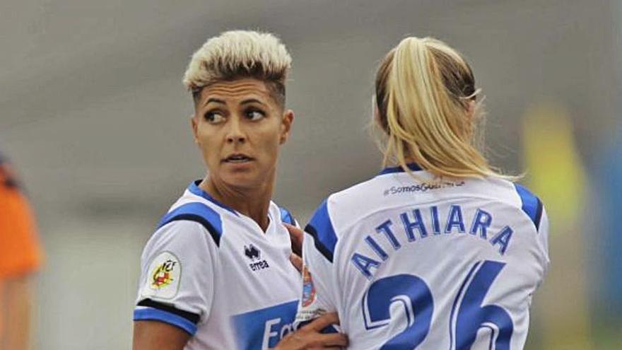 María José y Aithiara, en el partido de la primera vuelta.