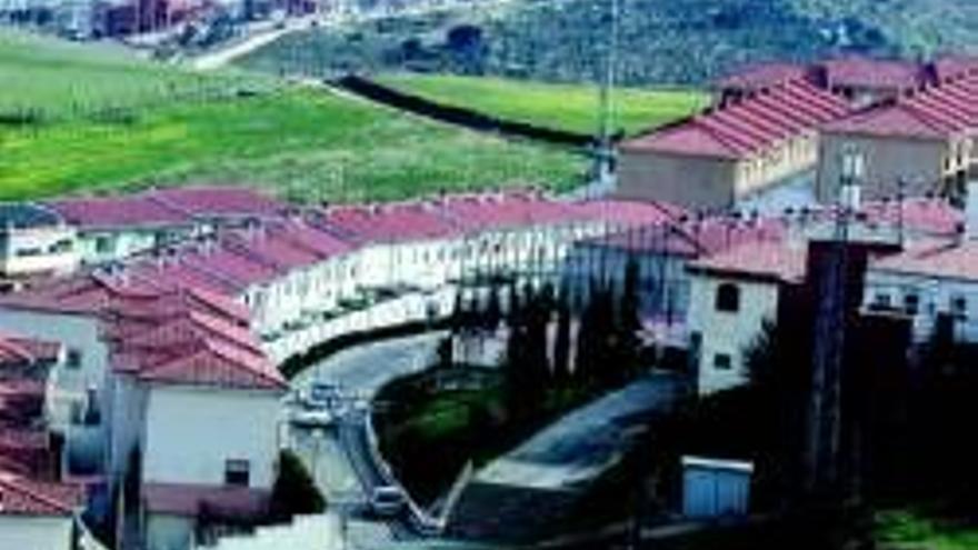 Canal aumenta la presión del agua en casas de Fuente Rocha