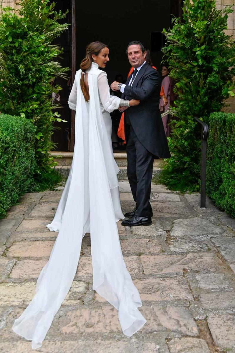 Detalle de la cola del vestido de Lucía Pombo